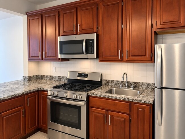 Photo - 202 W 132nd St Unit 2