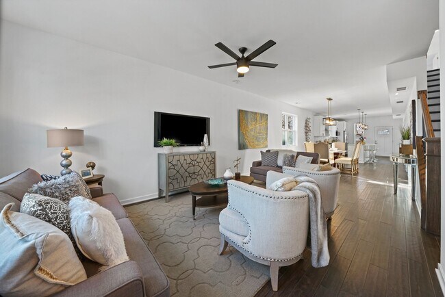 Photo - 6556 S Evans Ave