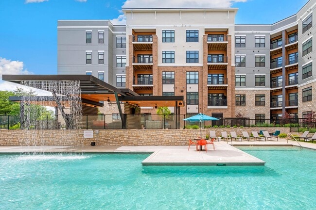 NEO Vantage Point - NEO Vantage Point Apartments