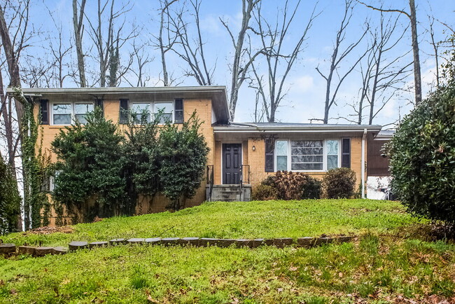 Building Photo - 2407 Oakridge Ct Rental
