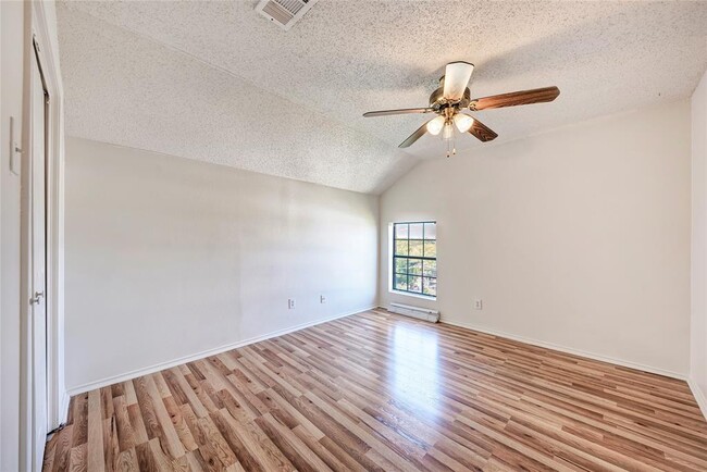 Photo - 2401 Leon St Unit 300