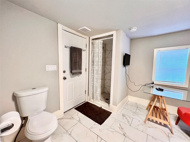 Photo - 5224 Leeland St Unidad B