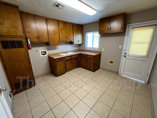 Photo - 515 N M St Unit 515