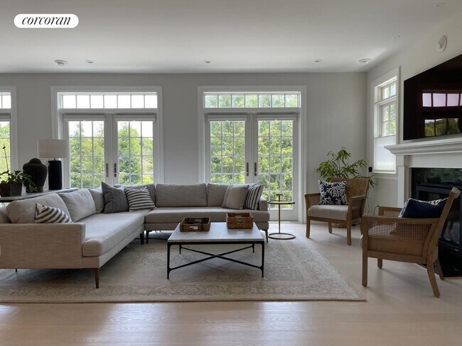 Photo - 36 Springwood Way