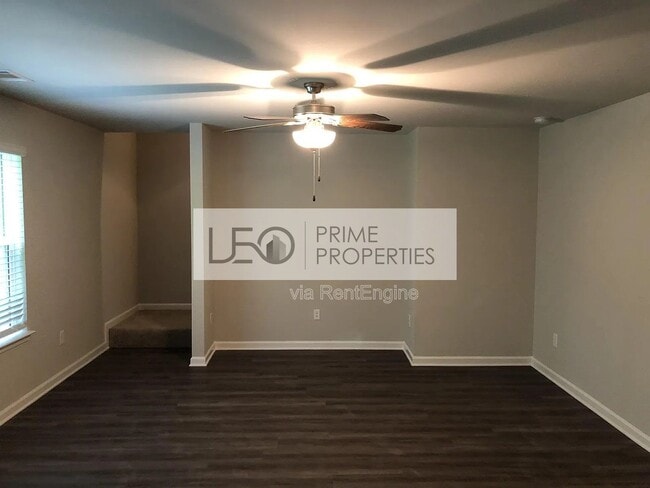 Photo - 1155 Oak Hollow Ln