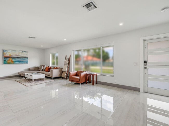 Photo - 16010 NW 37th Ct