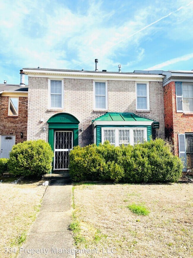 3 br, 2.5 bath House 2037 Rexford Road Rental Para alquiler en