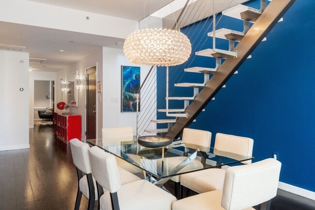 Building Photo - 136 Arlington St Unit 3