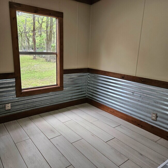 Photo - 129 12 Oaks Cir