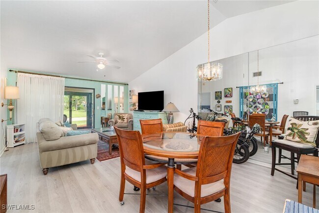 Photo - 2005 Pine Isle Ln