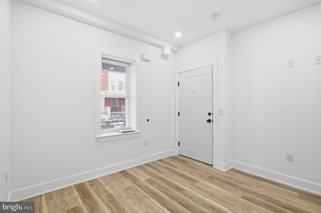 Photo - 349 N 62nd St