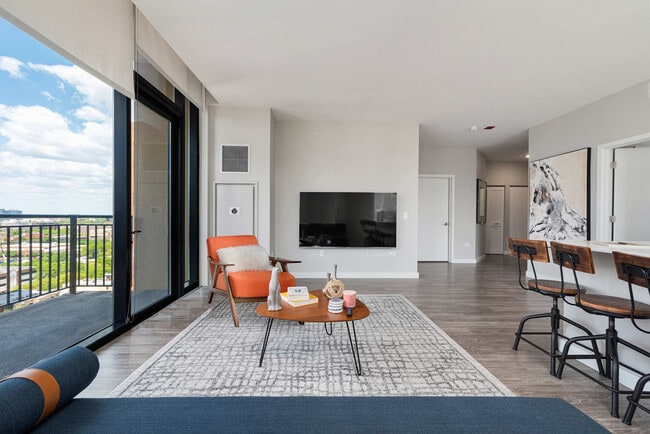 Photo - 829 N Clark St Unidad ID1029593P