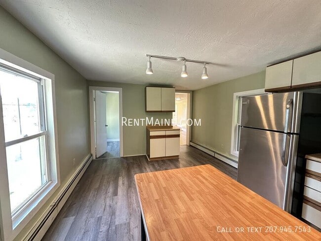 Photo - 233 Parkview Ave Unit 2