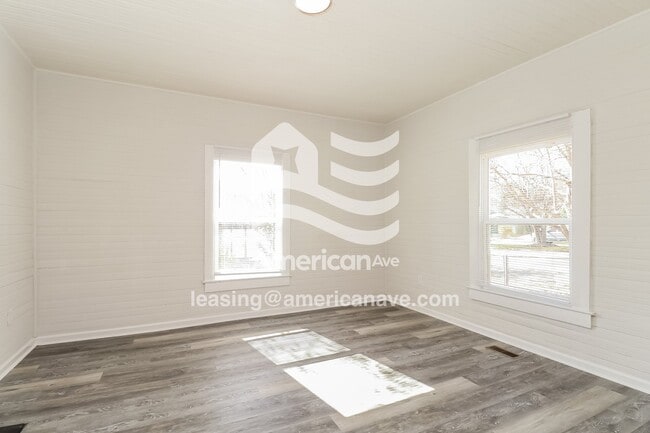 Photo - 101 Spruce St