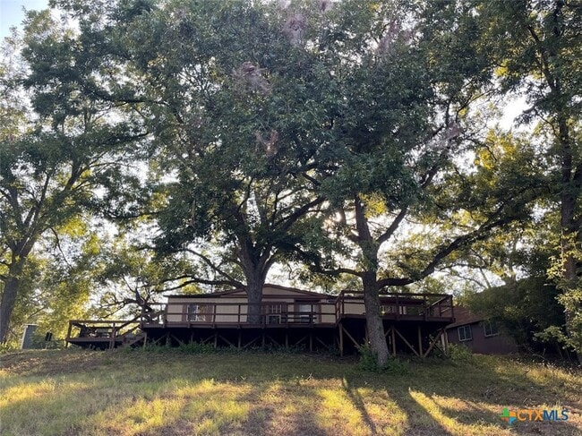 Photo - 653 Scarbourough House