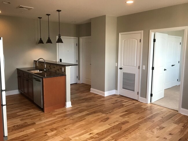 Photo - 11 W Market St Unit 503