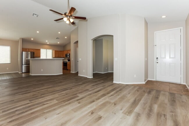 Photo - 4101 S Vineyard Ave