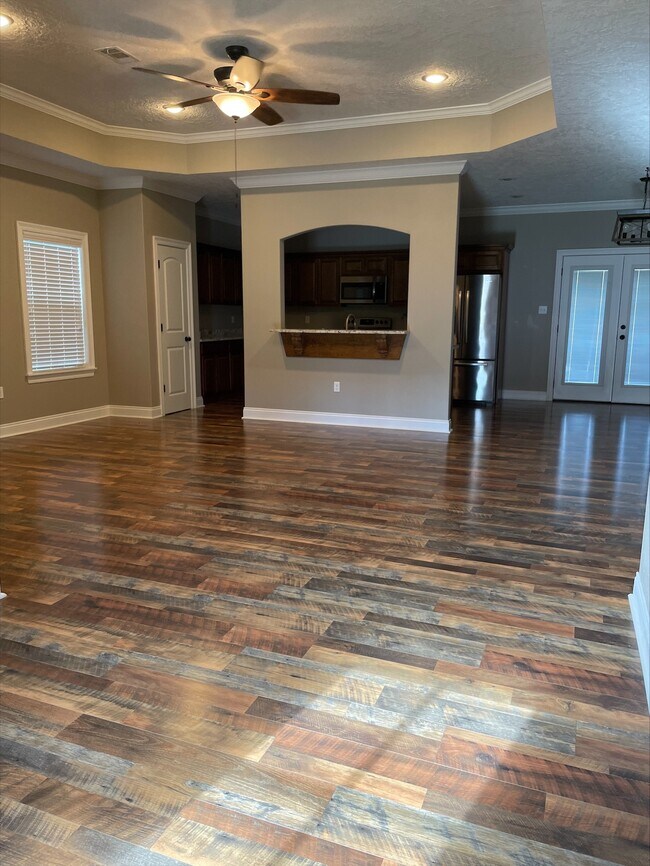 Photo - 188 Barbara Dr