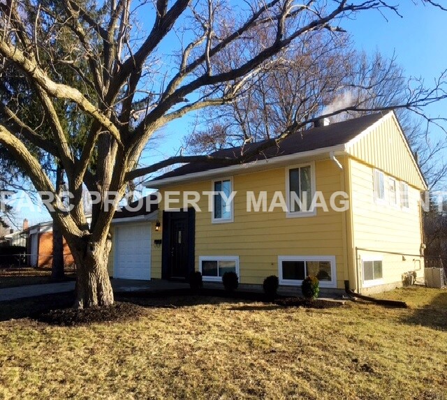 Building Photo - 3433 Maura Ln