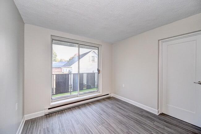 Photo - Egremont Street Apartments - Skyline Living