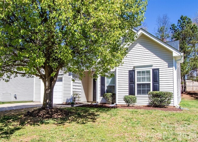 Photo - 4018 Far West Dr