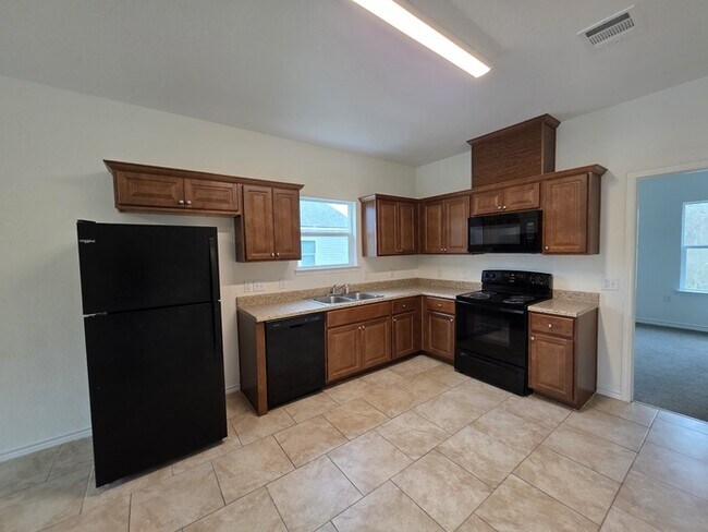 Photo - 6110 White Oak Dr