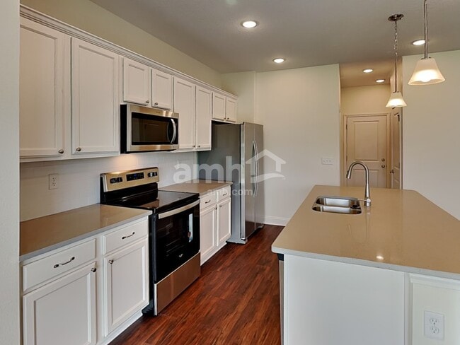 Photo - 453 Onate Cir