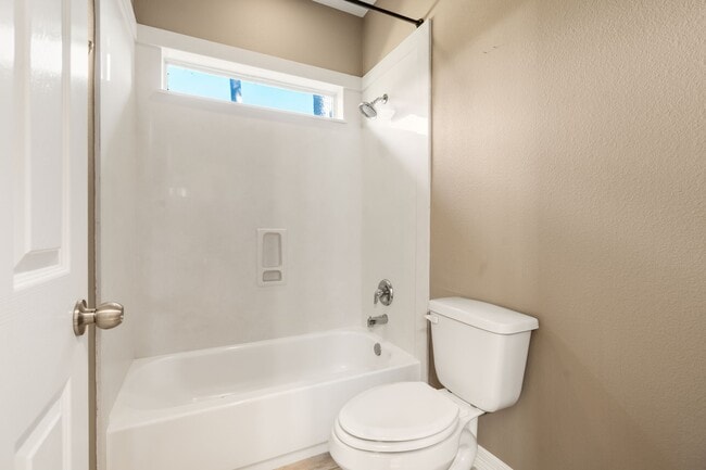 Building Photo - 3062 Lake Island Dr Rental