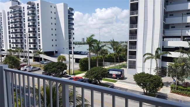 Photo - 7933 West Dr Unit 404