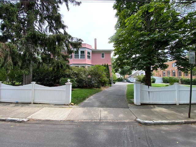 Fairfield Victorian Residences at Sea Cliff