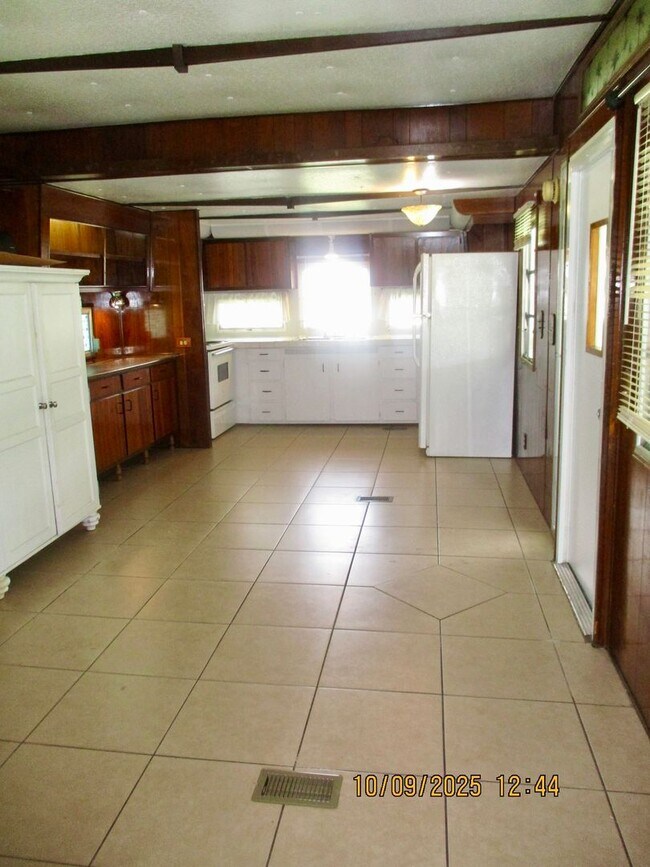 Photo - Charming 2-bedroom, 1-bathroom home locate...
