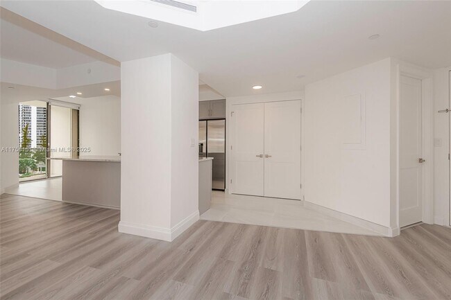 19500 Turnberry Way Unit 6E