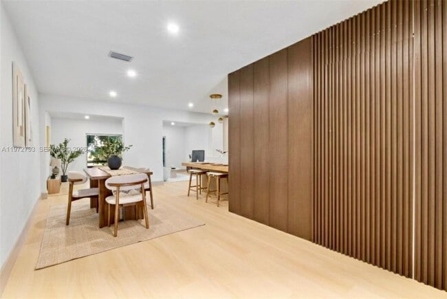 Photo - 1905 NW 62nd Terrace