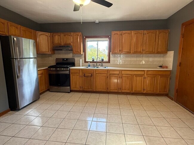 Photo - 63 Plain St Unit 2