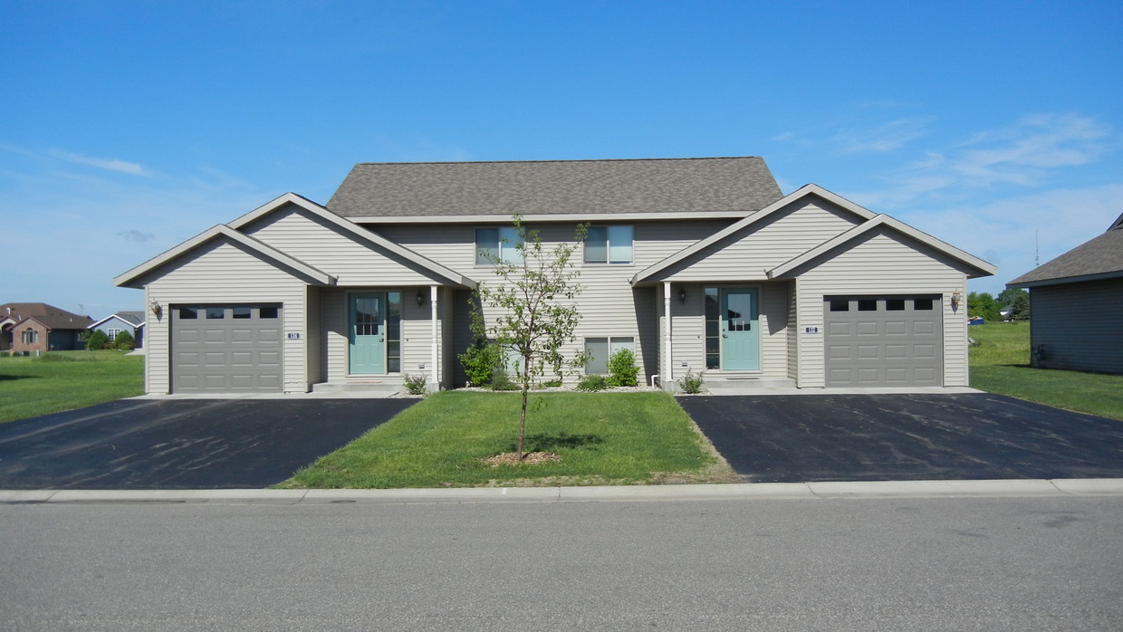Photo - 129 Savannah S (Mankato, MN)
