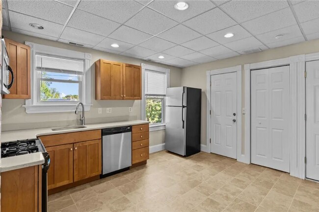 Photo - 311 Highland Ave Unit 1st