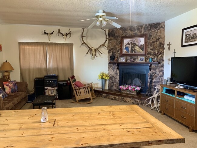 Photo - 2111 Scherer Ave