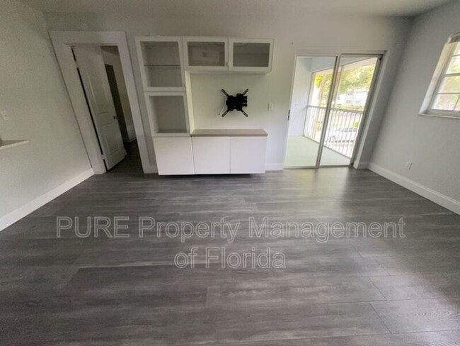 Photo - 454 Fairways Cir