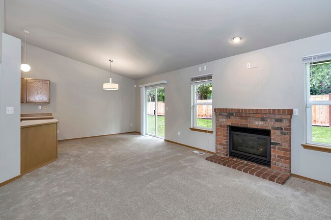Photo - Spacious 4-Bedroom Home on a Tranquil Cul-de-Sac in Puyallup