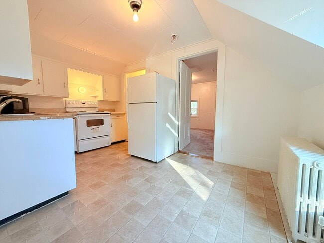 Photo - 10 Spruce Ave Unit 2