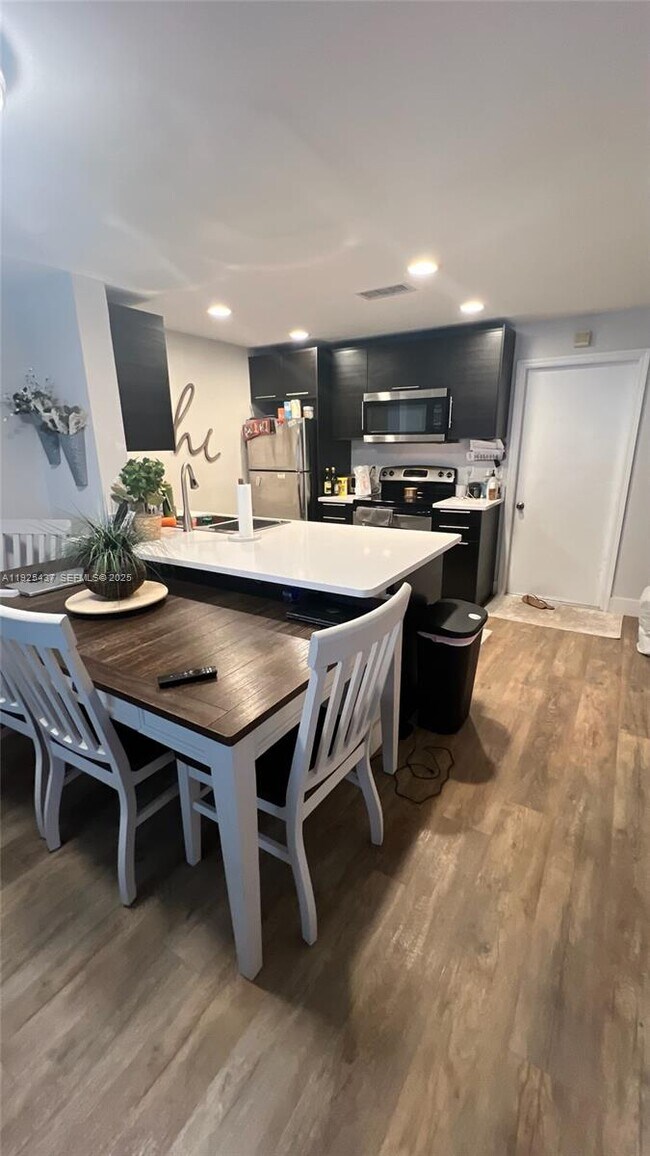 Photo - 1436 Barcelona Way