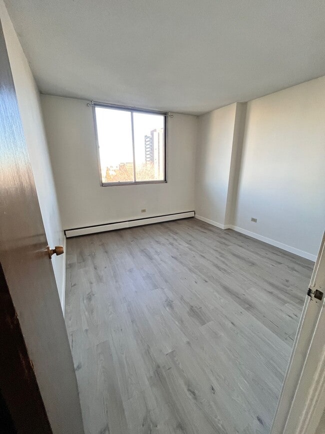 Photo - Apartment in 1 Bedroom Apartment in Oliver – Steps to Downtown Unit 803