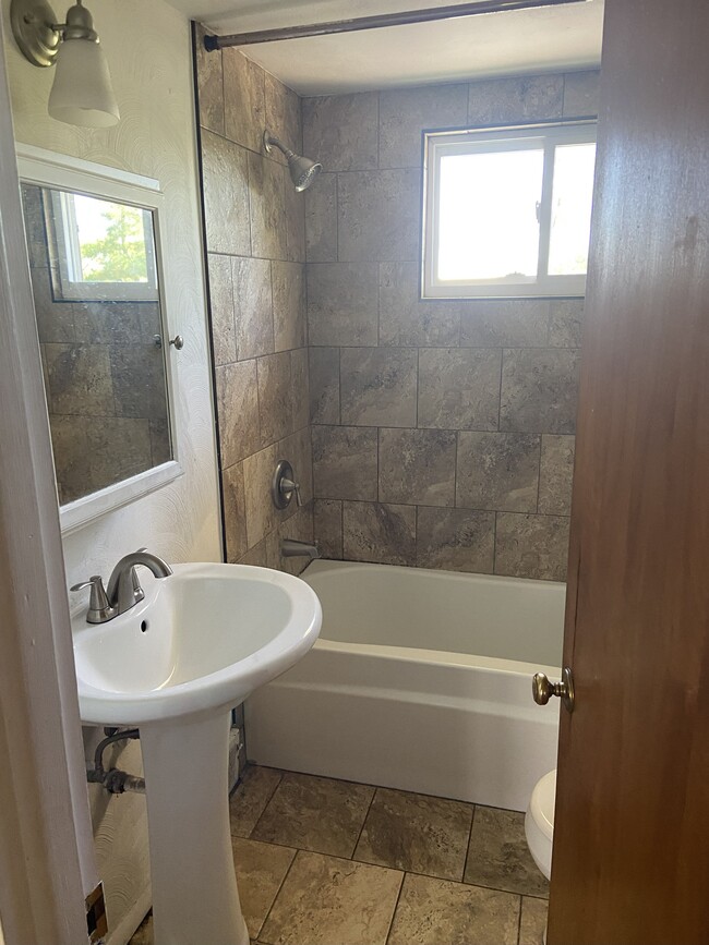 Photo - 1244-1250 Cliffside Street Unit 1248