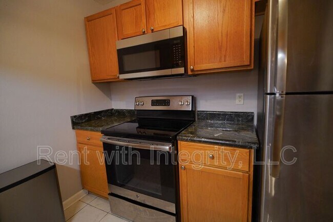 Photo - 2740 W Tharpe St Unit Apt 203