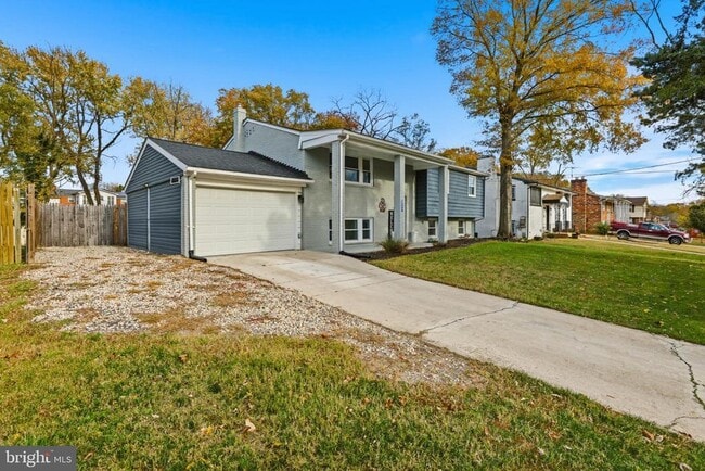 Photo - 6906 Berkshire Dr