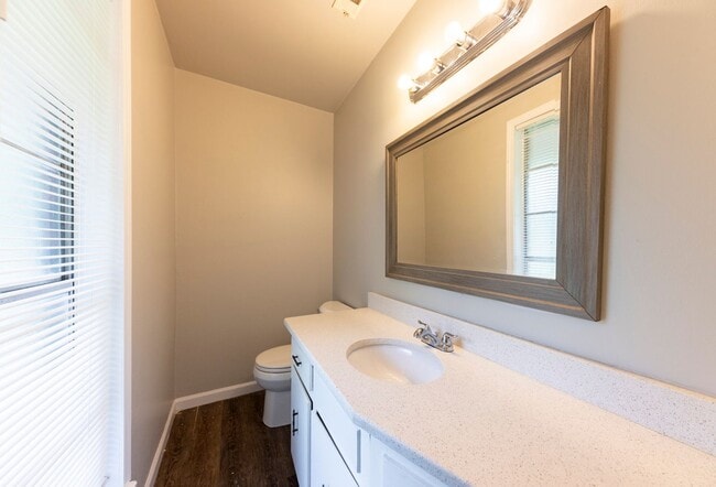 Photo - 642 Stevenson St