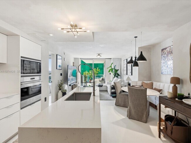 Photo - 9521 E Bay Harbor Dr Unit 705