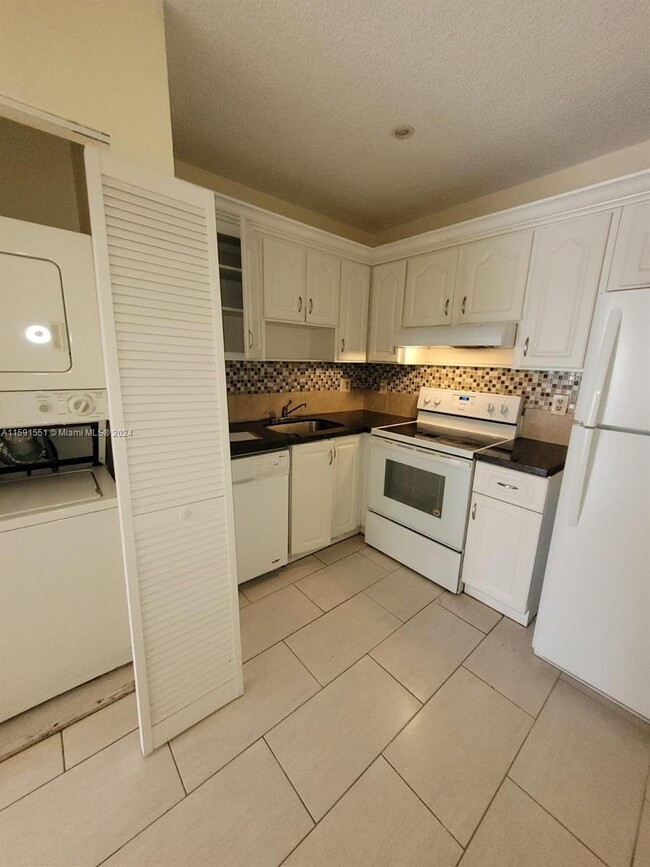 Photo - 11124 Royal Palm Blvd Condo Unit 610