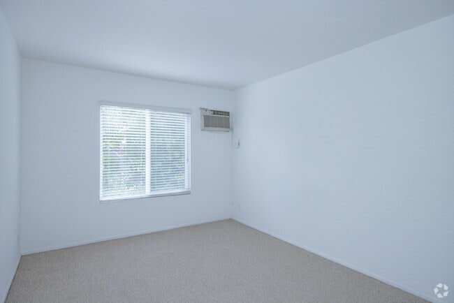 2BR, 2BA