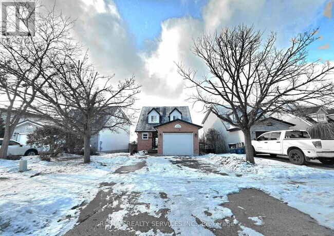 Photo - 662 Elgin St N